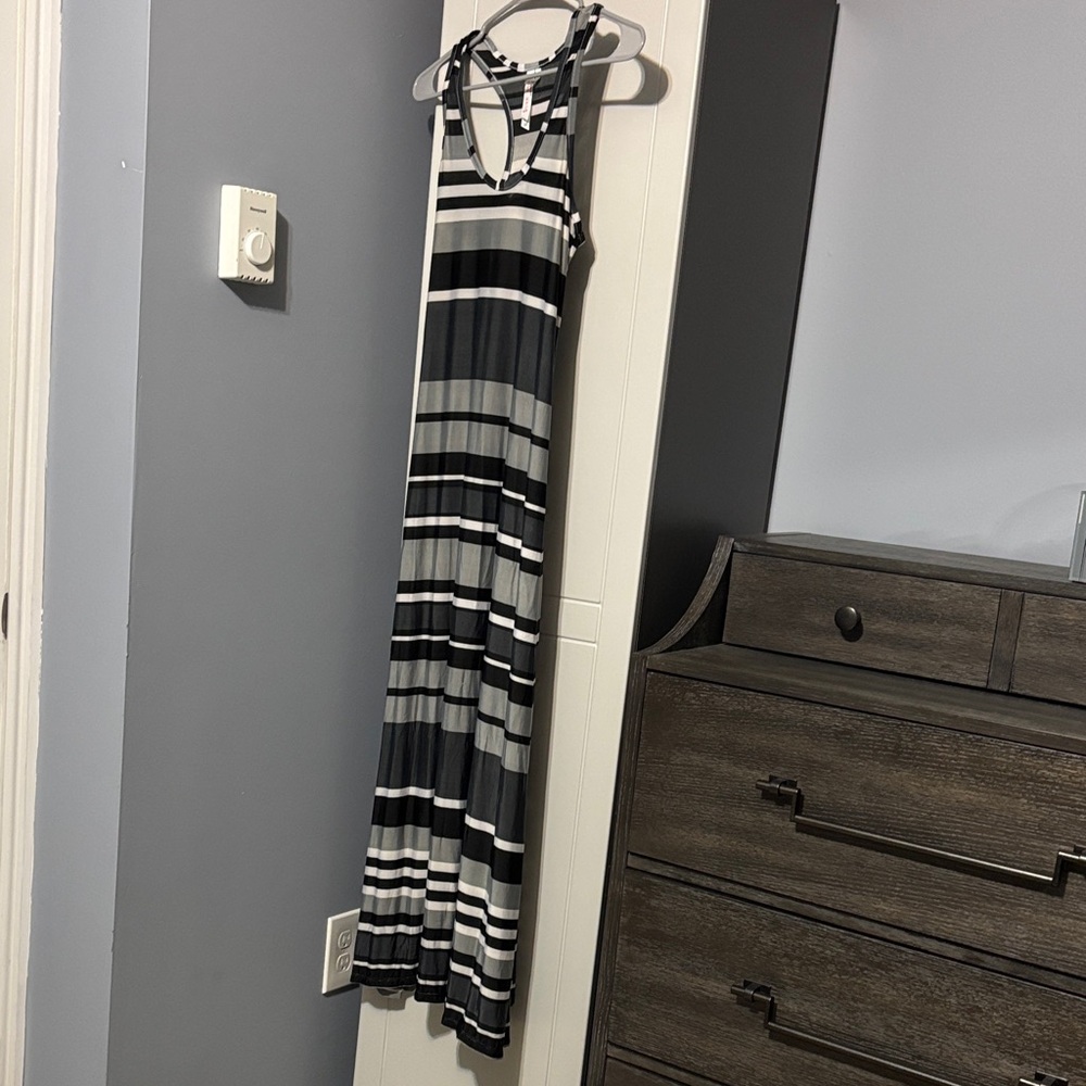 Chic Black and Gray Striped Maxi Dress